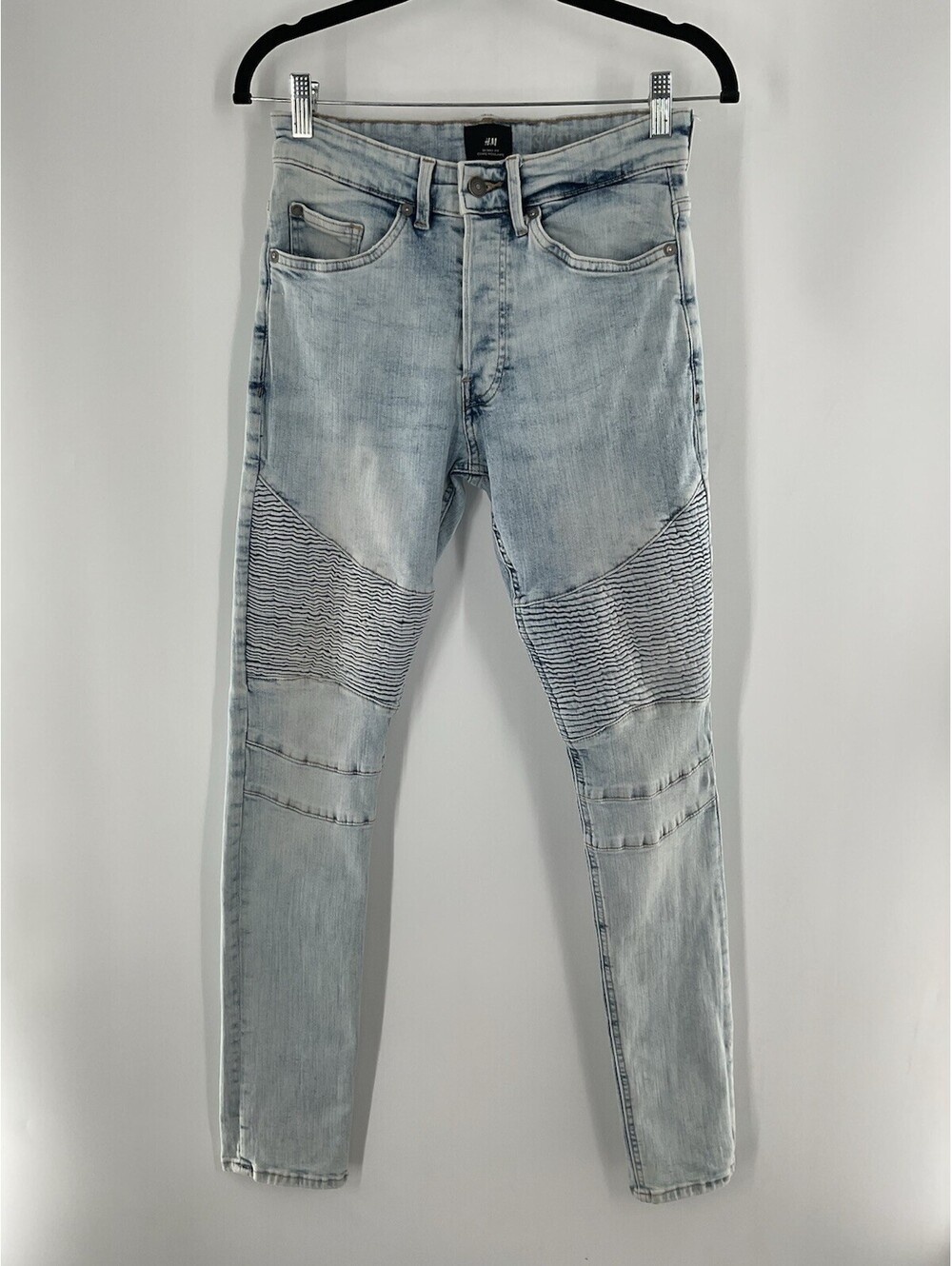 H&M Skinny Fit Coupe Moulante Women’s Size 29 Light Wash Jeans 146